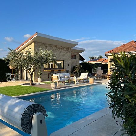La Parenthese Hotel Auberives-sur-Vareze Exterior foto